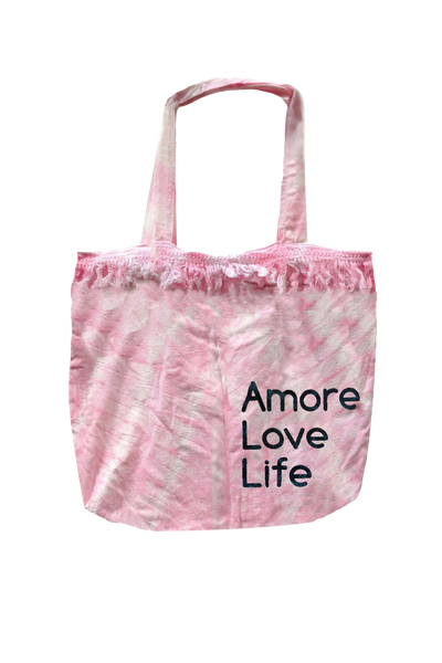 PP2PMABTDP_market_Bag_Fringe_with_sayings_amore_love_life_lt_pink