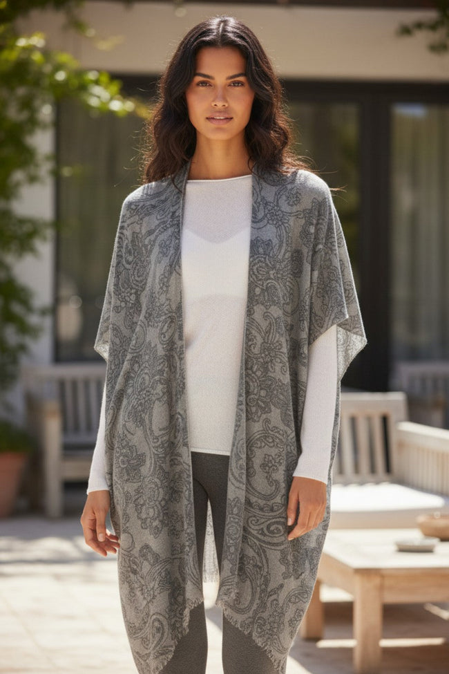 Extra_Fine_Wool_Soft_and_Cozy_Subtle_Design_Print_Kimono_Light Grey Scroll 2