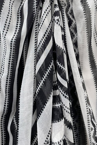 S238-Woven-Stories-Closeup-SWATCH 2