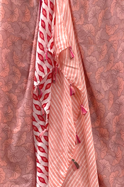S260-Vacation-Melody-Red-sarong